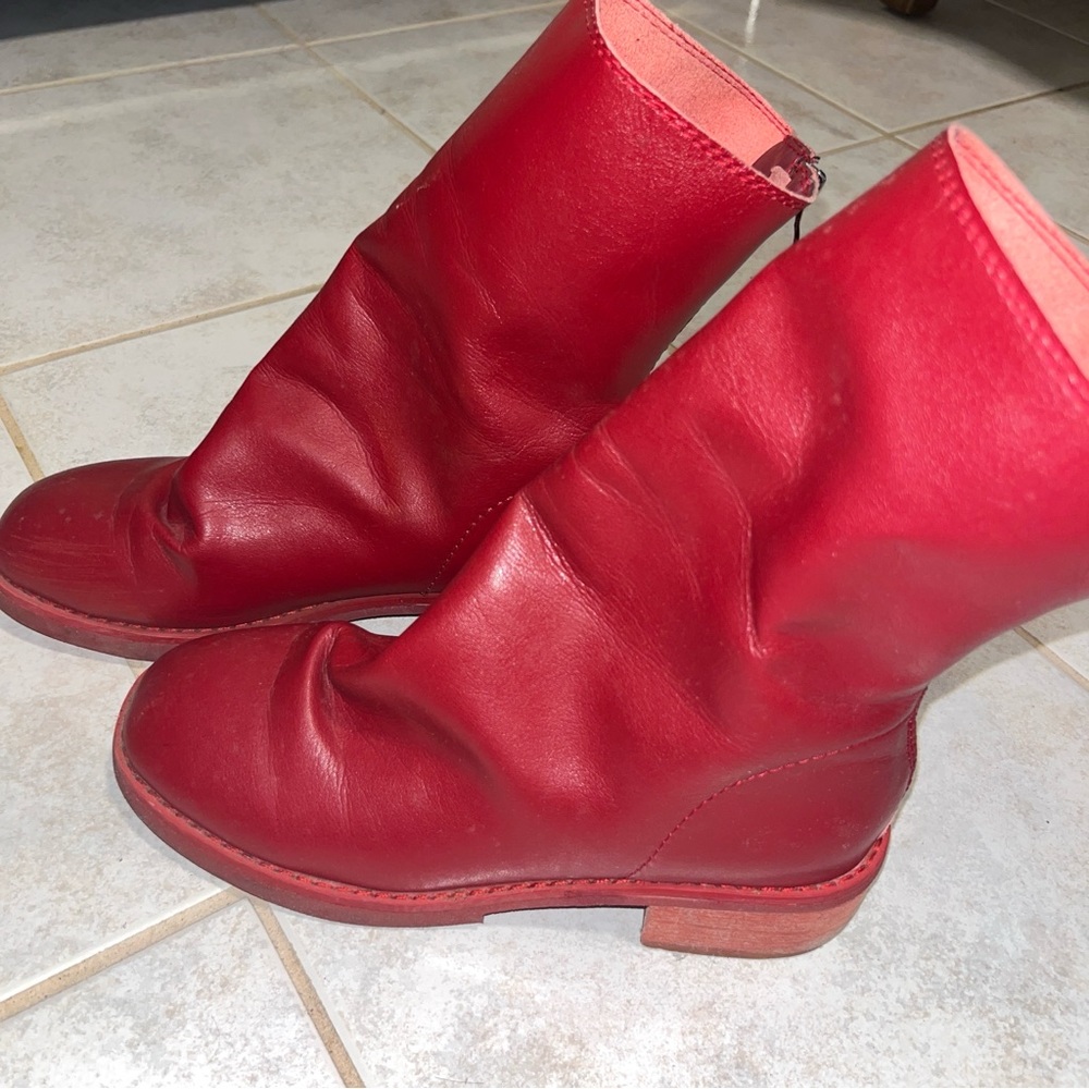 Vintage looking slouchy red leather boots
